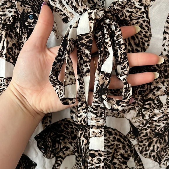 H&M Novelty Leopard Cat Feline Printed Blouse Size 10 - Picture 4 of 7